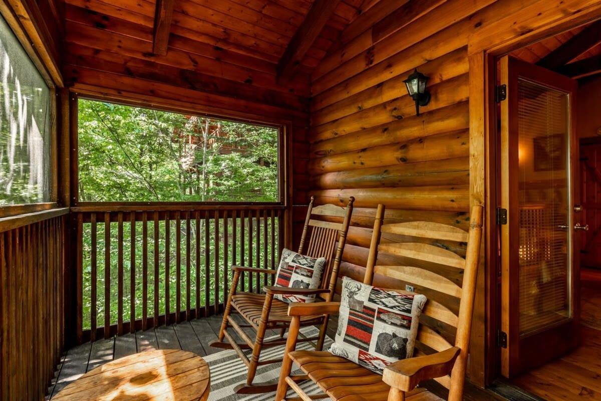 Villa Quaint & Secluded Near Dollywood With Bbq&Hot Tub à Pigeon Forge Extérieur photo